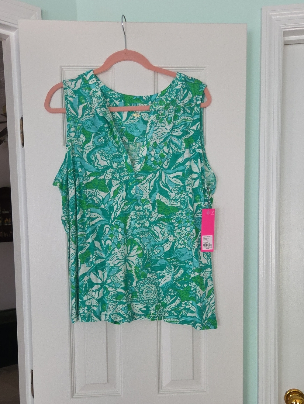 Lilly Pulitzer Teal & White Floral V-Neck Tank